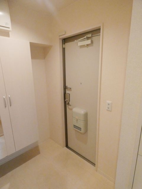 拡大写真:D-room y 2階206の内観