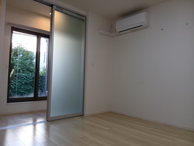 拡大写真:世田谷区代沢5丁目 1階103の居間