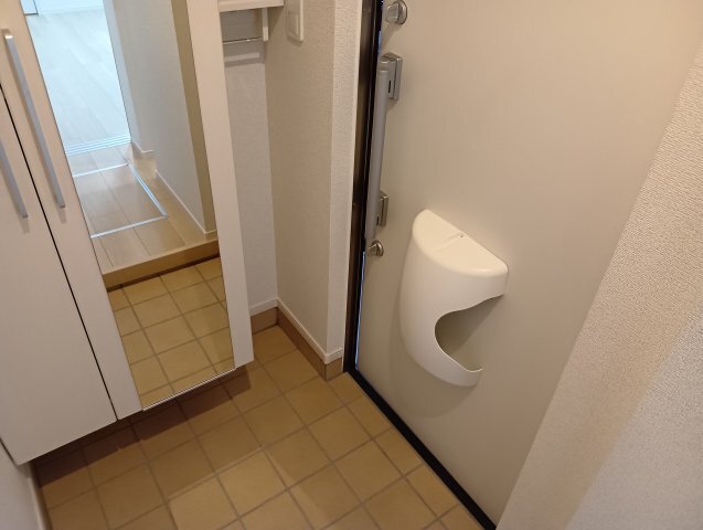 拡大写真:世田谷区代沢5丁目 1階103の玄関