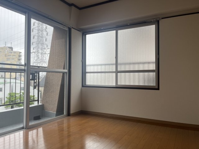 拡大写真:世田谷区羽根木1丁目 3階303の居間