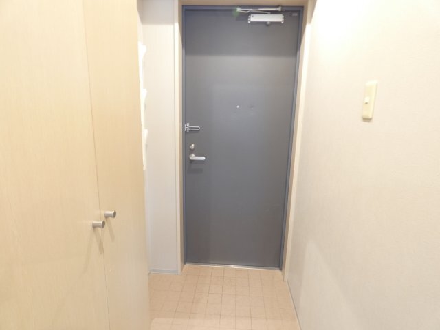 拡大写真:DC太子堂 5階503号の玄関