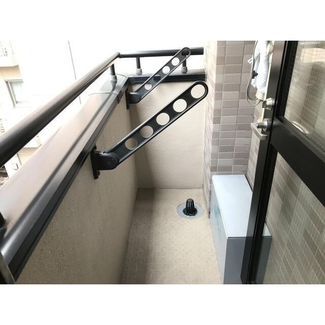 拡大写真:世田谷区三軒茶屋1丁目 3階301のバルコニー