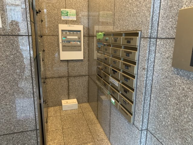 拡大写真:ワールドパレス三軒茶屋 2階202のその他共有部分