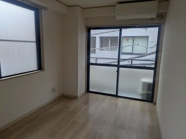 拡大写真:世田谷区三軒茶屋1丁目 3階302の寝室