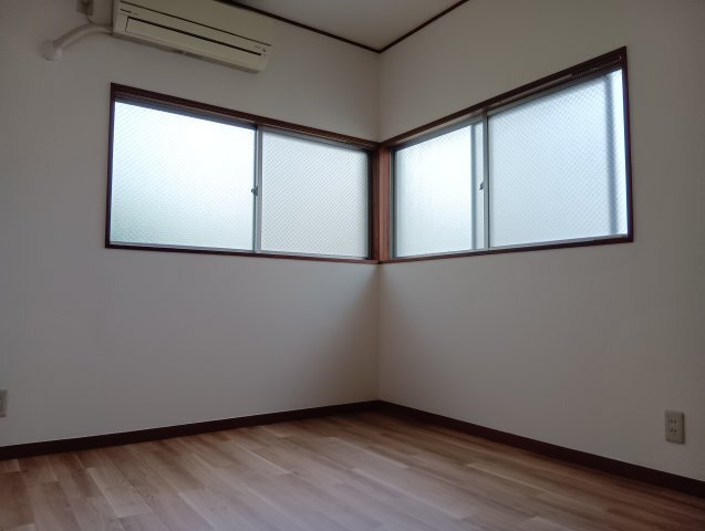 拡大写真:世田谷区池尻3丁目 1階101の居間