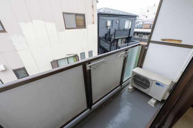 拡大写真:世田谷区若林4丁目 3階302のバルコニー