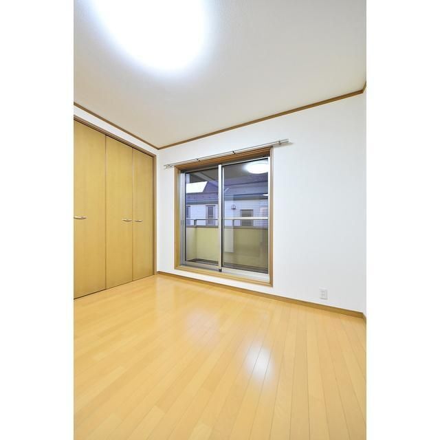 拡大写真:世田谷区代田4丁目 2階201の居間