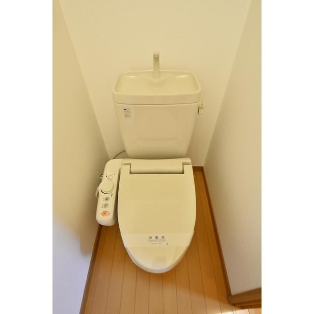 拡大写真:世田谷区代田4丁目 2階201のトイレ