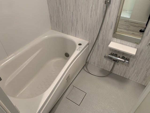 拡大写真:ワールドパレス三軒茶屋 2階202の風呂