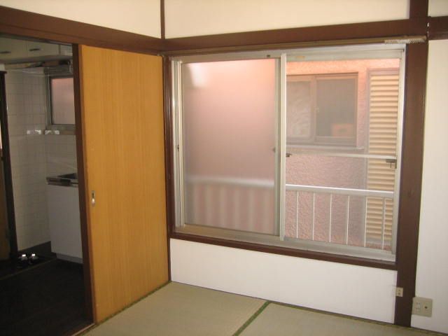 拡大写真:世田谷区代沢5丁目 2階202の寝室