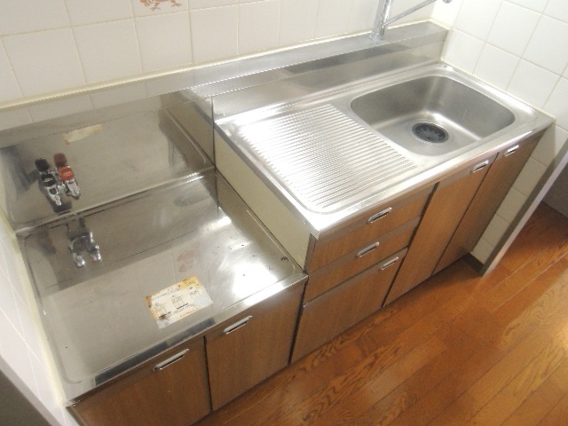 拡大写真:世田谷区若林5丁目 3階303のキッチン