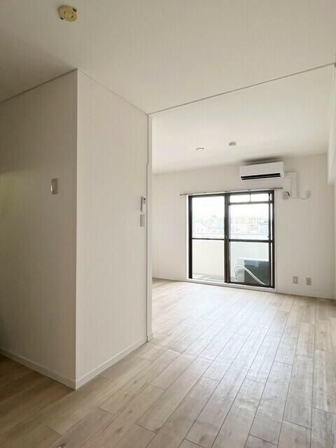 拡大写真:世田谷区代田3丁目 5階503の居間