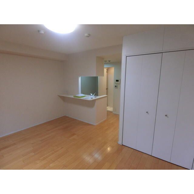 拡大写真:世田谷区駒沢3丁目 2階202の居間