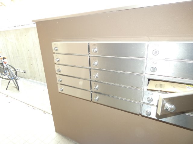 拡大写真:世田谷区上用賀3丁目 2階201のその他設備