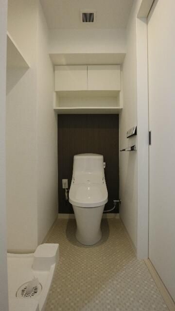 拡大写真:世田谷区瀬田3丁目 4階405のトイレ