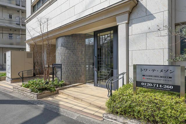 拡大写真:世田谷区三軒茶屋2丁目 7階704のエントランス