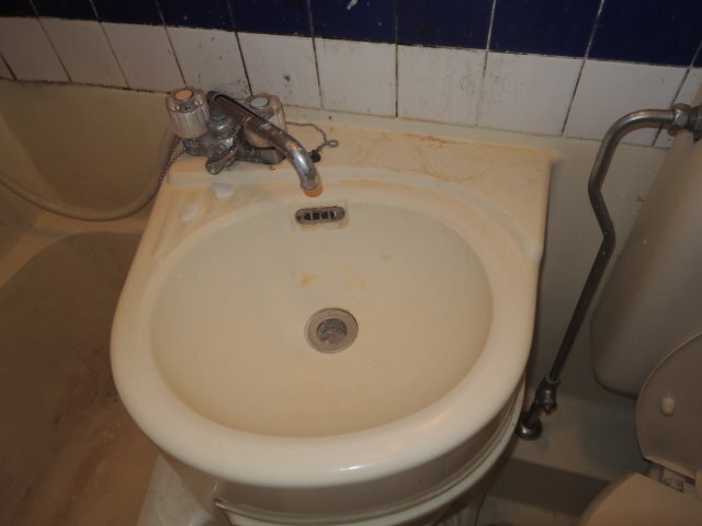 拡大写真:世田谷区三軒茶屋2丁目 4階405の洗面所