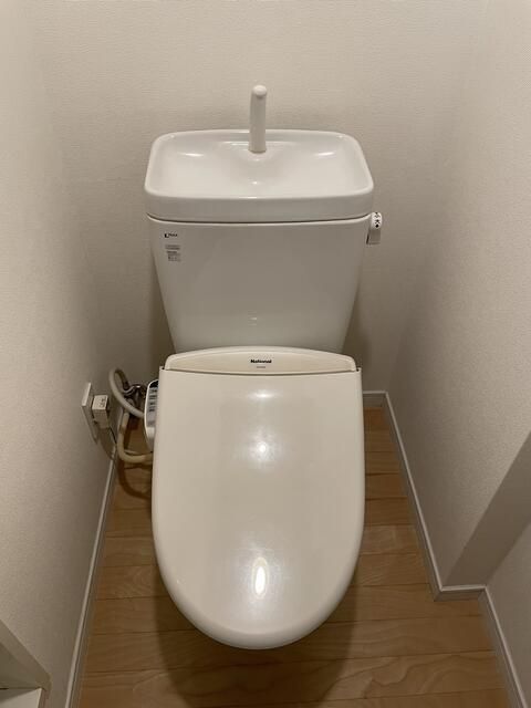 拡大写真:目黒区目黒本町2丁目 1階104のトイレ