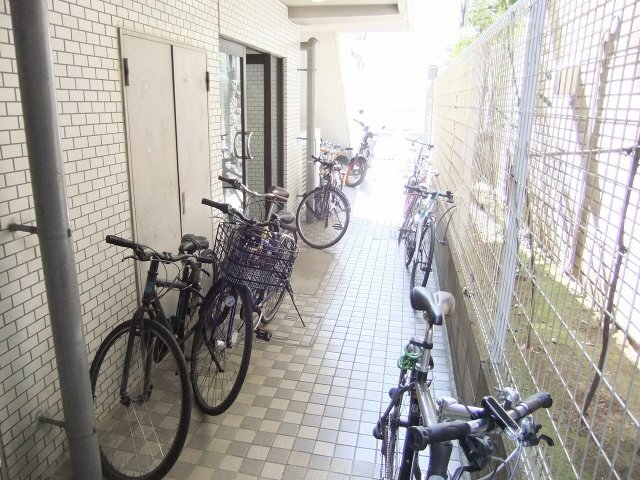 拡大写真:世田谷区三軒茶屋2丁目 4階403のその他共有部分