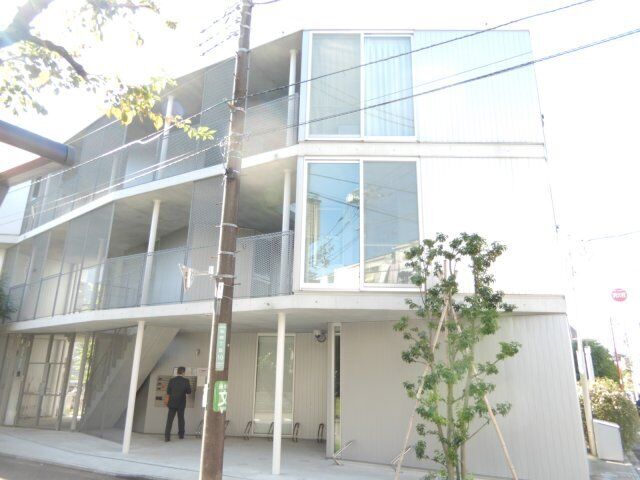 拡大写真：世田谷区砧４丁目 3階301の外観