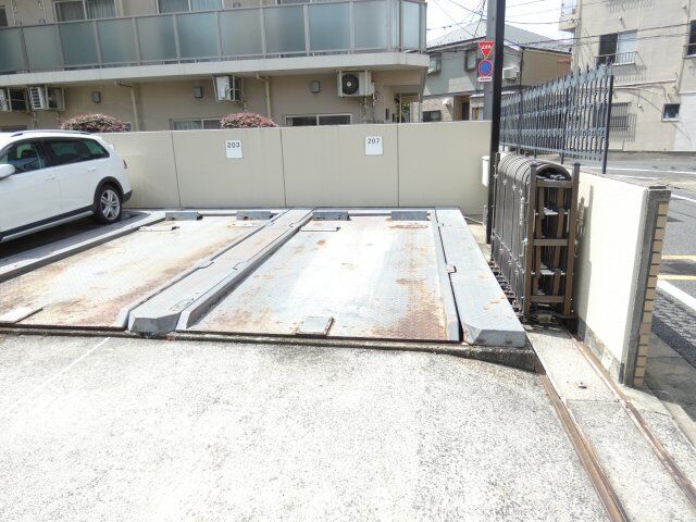 拡大写真:世田谷区千歳台1丁目 3階306の外観