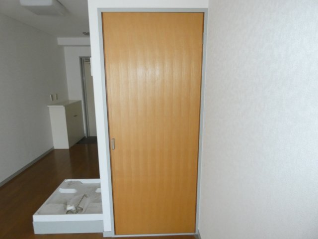 拡大写真:狛江市岩戸北4丁目 2階203の収納