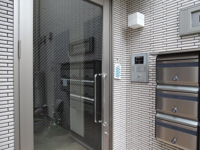 拡大写真:世田谷区祖師谷1丁目 2階201のエントランス