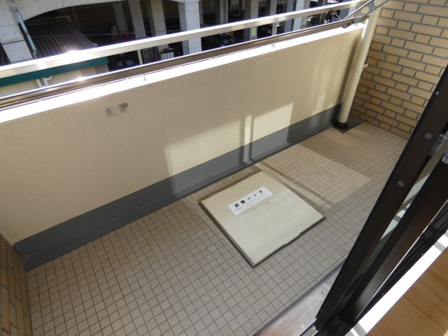 拡大写真:世田谷区千歳台1丁目 3階306のバルコニー
