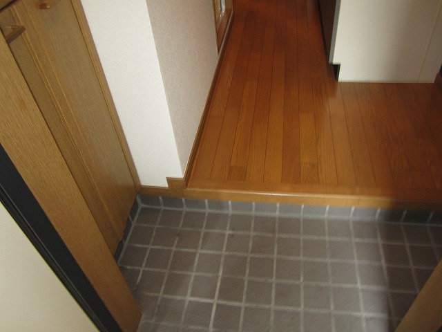拡大写真:世田谷区千歳台3丁目 1階105の玄関