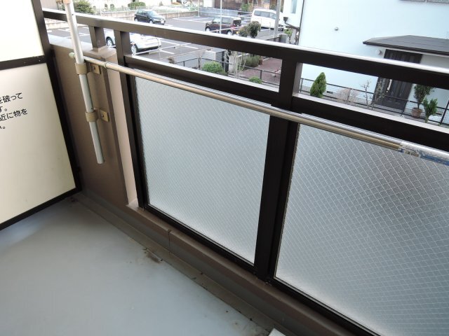 拡大写真:狛江市和泉本町3丁目 2階202のバルコニー