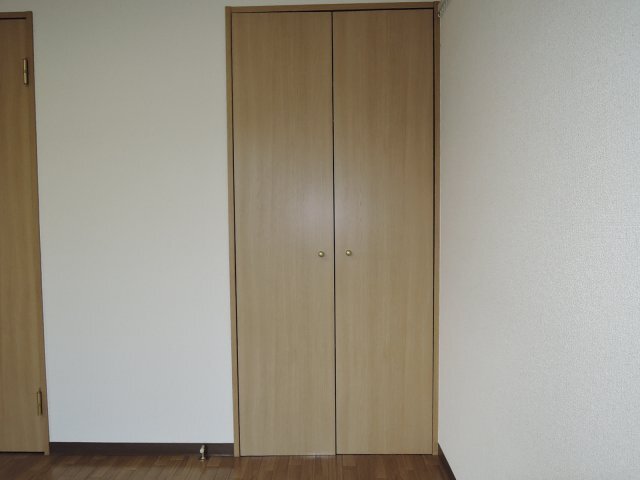 拡大写真:狛江市和泉本町3丁目 2階202の収納