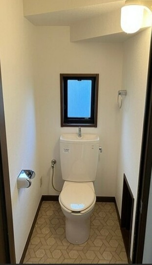 拡大写真:狛江市和泉本町3丁目 1階1のトイレ