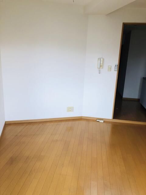 拡大写真:世田谷区代沢3丁目 3階301の居間