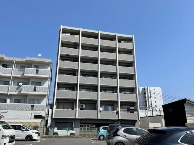 B-ONEの外観