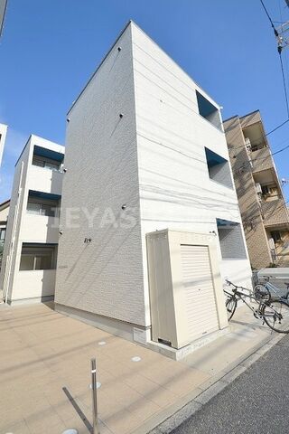 拡大写真：Regalest　Laulea　草津　2 3階302の外観