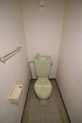拡大写真:広島市中区大手町3丁目 5階302のトイレ