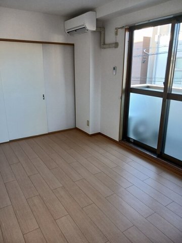拡大写真:スクウェアガーデン緑井 2階203の内装も気になるポイント