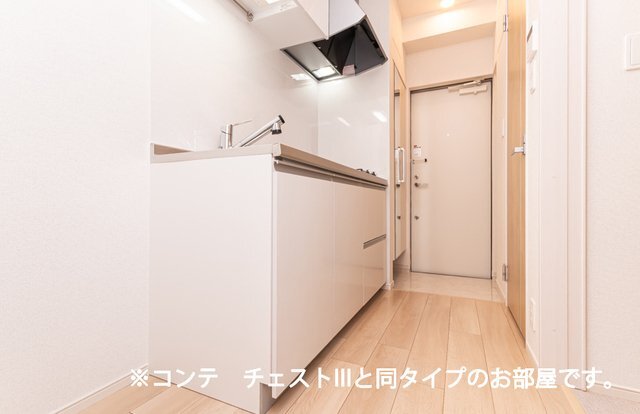 拡大写真:中筋1丁目アパート 3階305のキッチンでお料理をお楽しみください