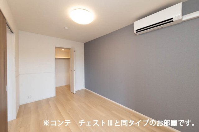 拡大写真:中筋1丁目アパート 3階303の内装は落ち着いています