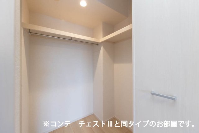 拡大写真:中筋1丁目アパート 3階303の十分な収納スペースがあります