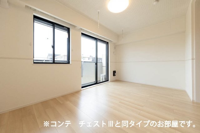 拡大写真:中筋1丁目アパート 1階104の居間です