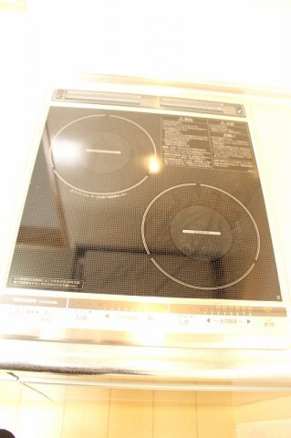 拡大写真：ベルソーラ 2階203のお料理しやすいキッチンです