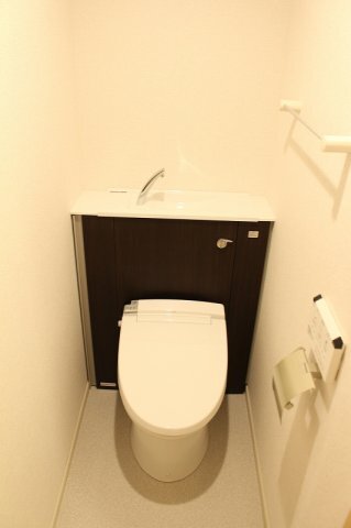 拡大写真：ベルソーラ 2階203のトイレも気になるポイント