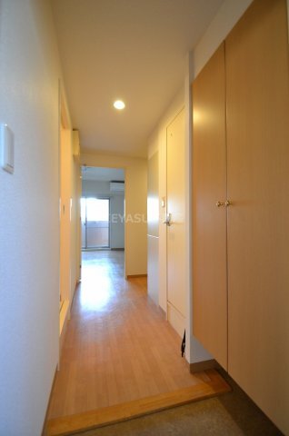 拡大写真:第22友建ビル 3階302の玄関