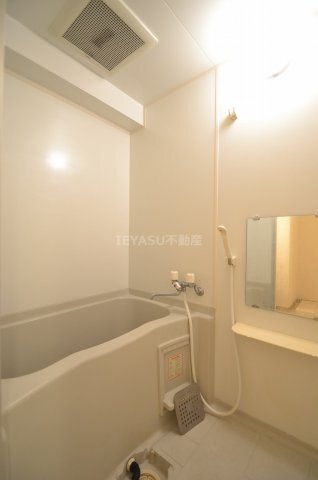 拡大写真:第22友建ビル 3階302の風呂