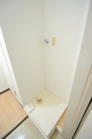 拡大写真:田中興産本社ビル 4階403の参考写真