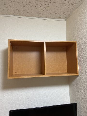 拡大写真:レオパレスサン宮島 2階201のTV台上収納棚