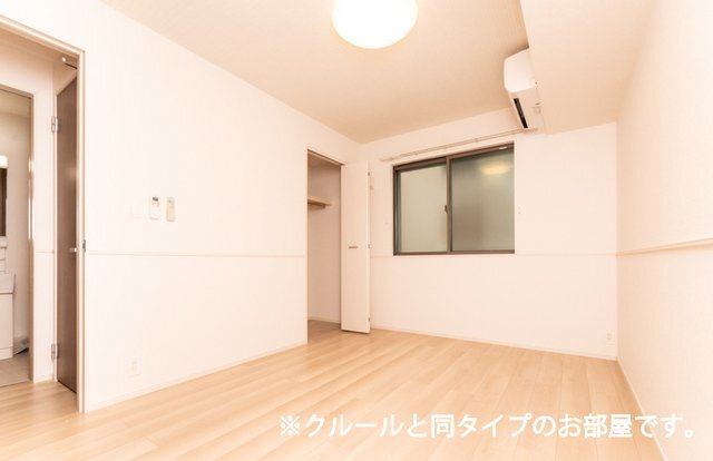 拡大写真:エスティタート ブリランテ 1階102のきれいな内装です