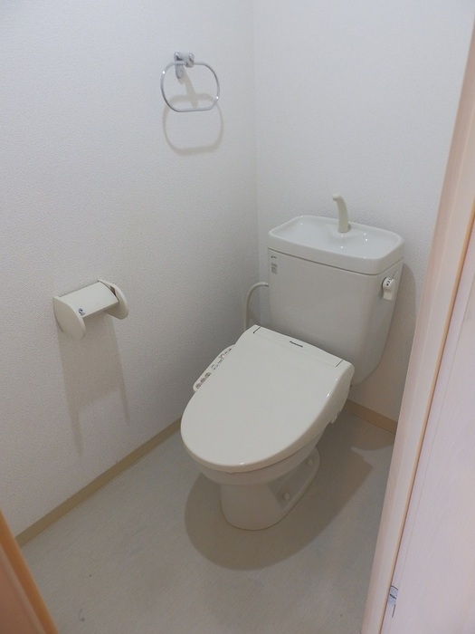 拡大写真:B-ONE 4階402のトイレ