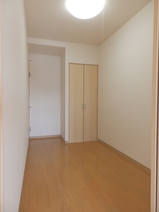 拡大写真:B-ONE 4階402の内装